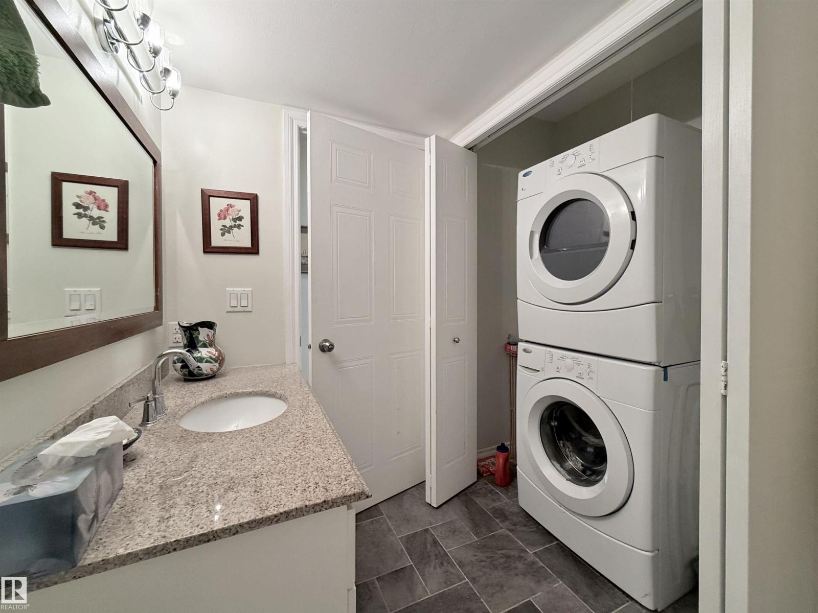 #403 3 PERRON ST - Image 22