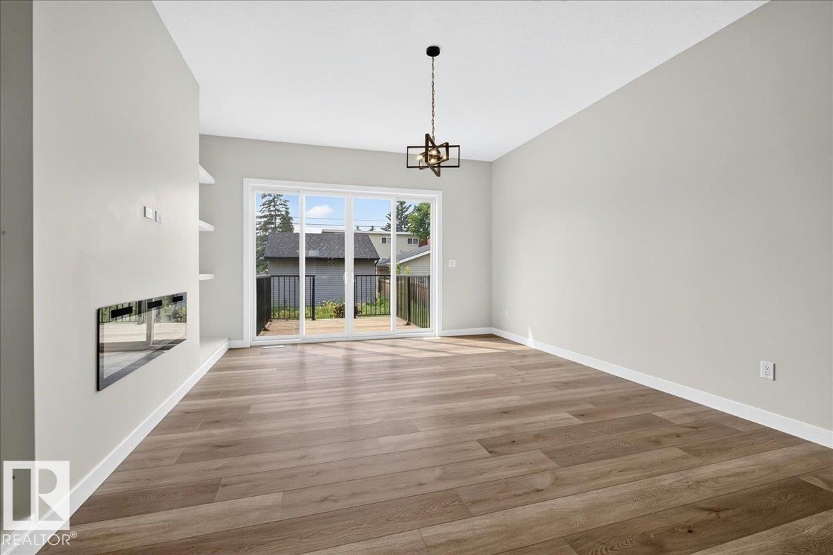 9814 155 ST NW - 38