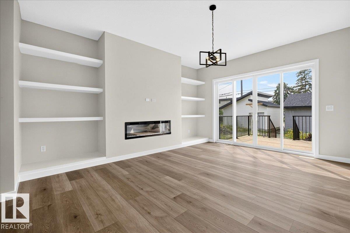 9814 155 ST NW - 37