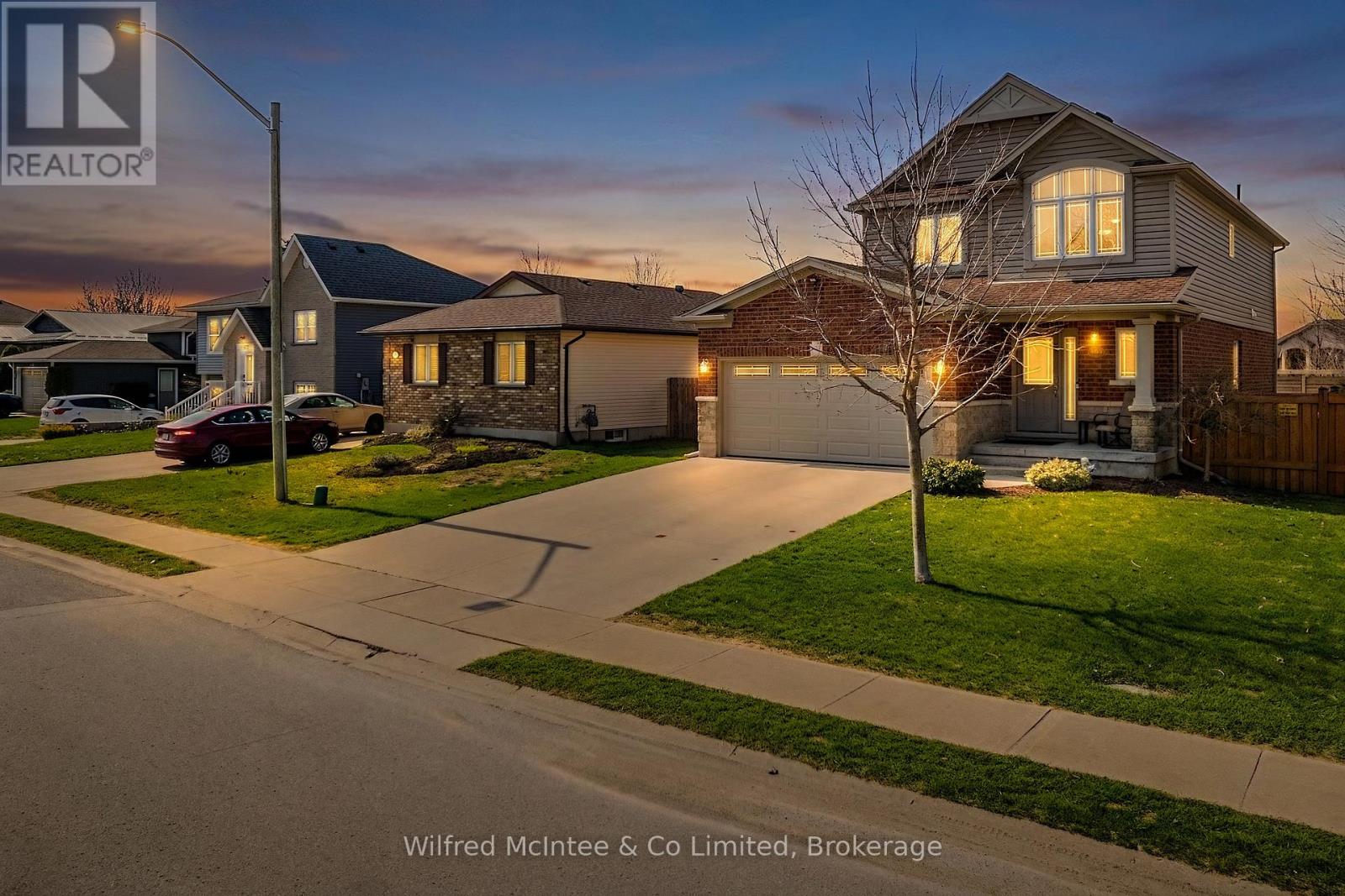 464 JOSEPH STREET - 2