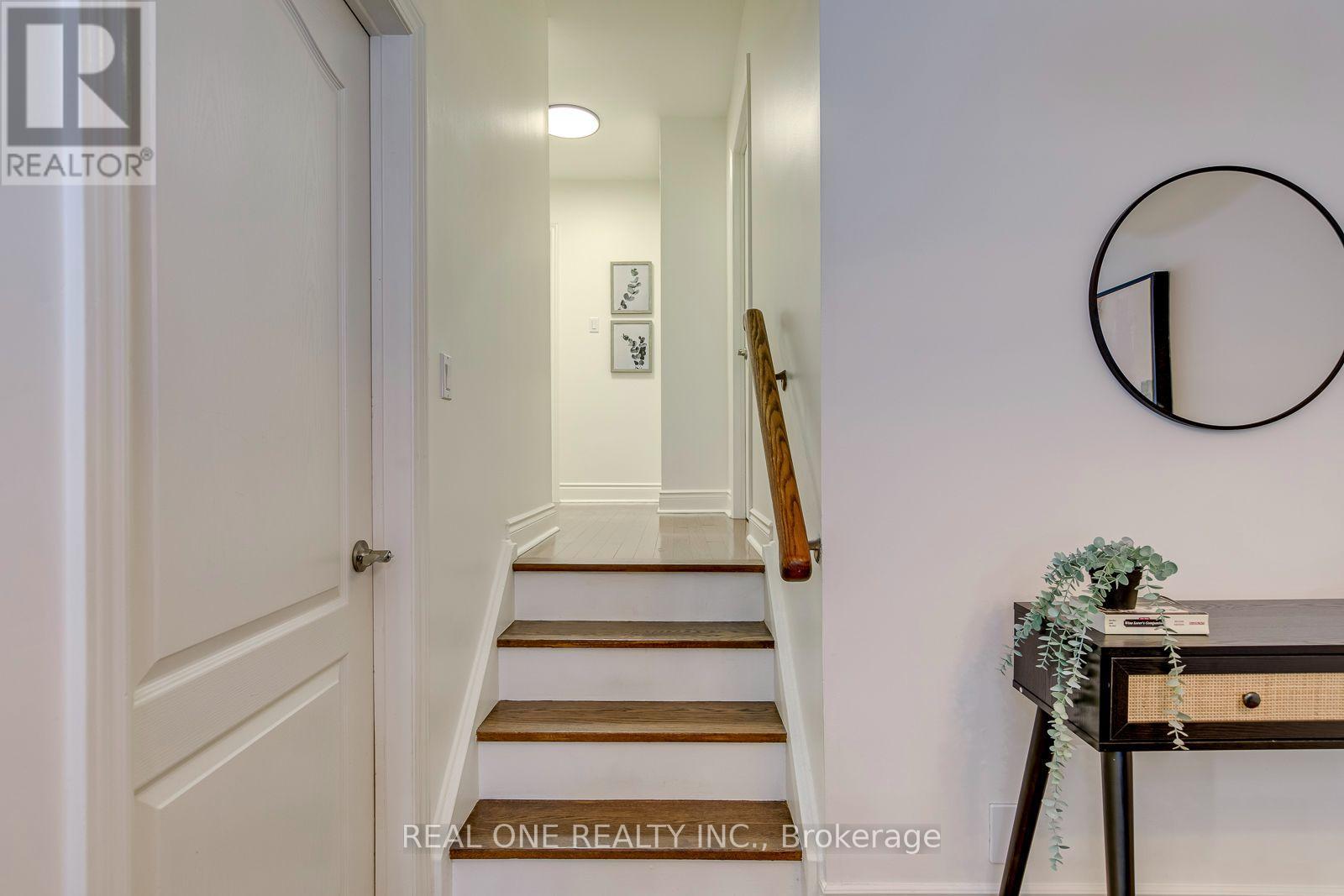 28 OSBORNE CRESCENT - Image 18