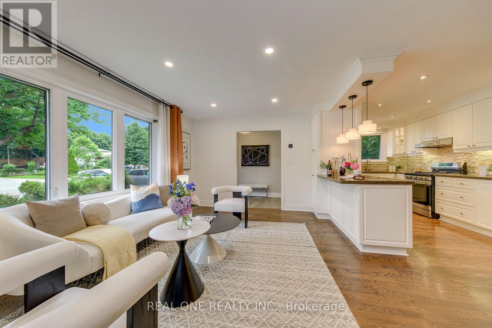 28 OSBORNE CRESCENT - Image 8