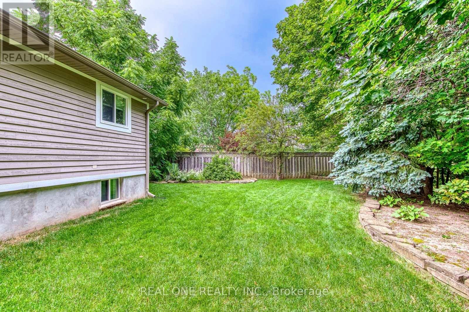 28 OSBORNE CRESCENT - 47