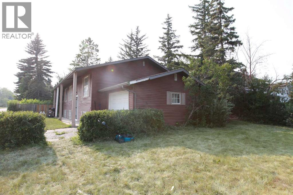 904 73 Avenue SW, Kelvin Grove, Calgary photo 2