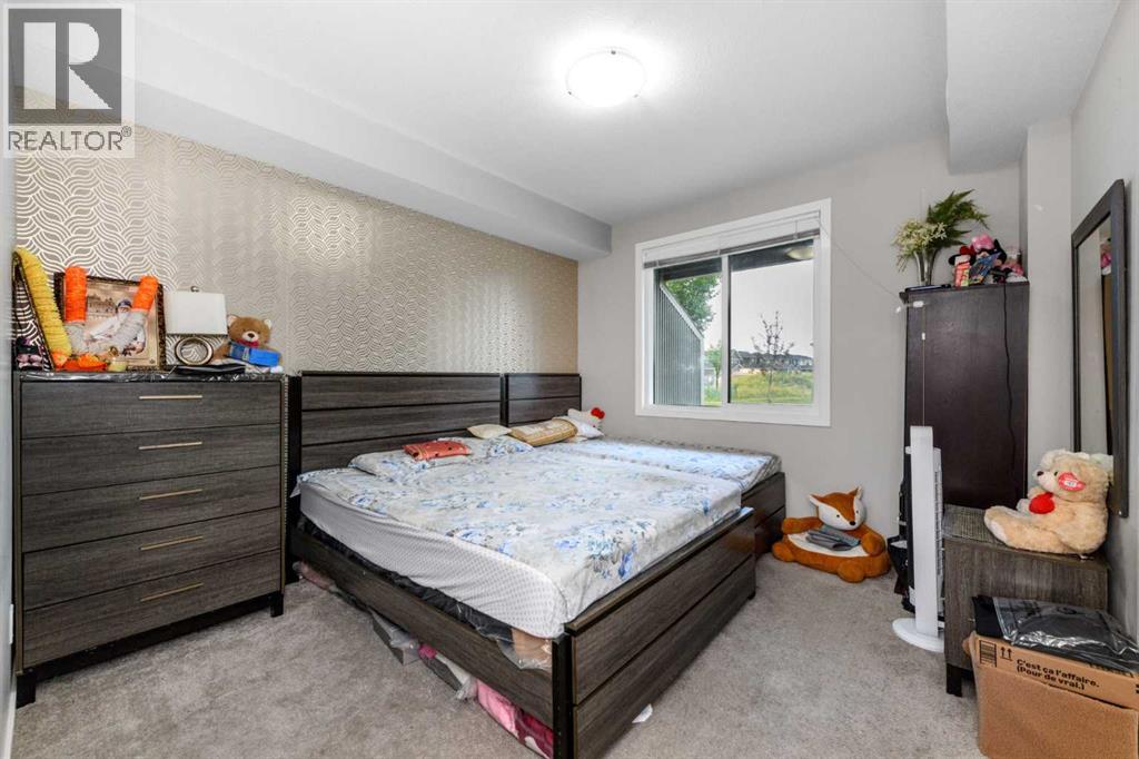 261 REDSTONE Street NE - 12