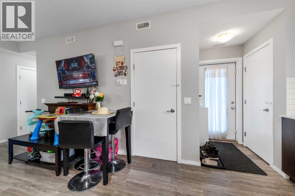 261 REDSTONE Street NE - 6