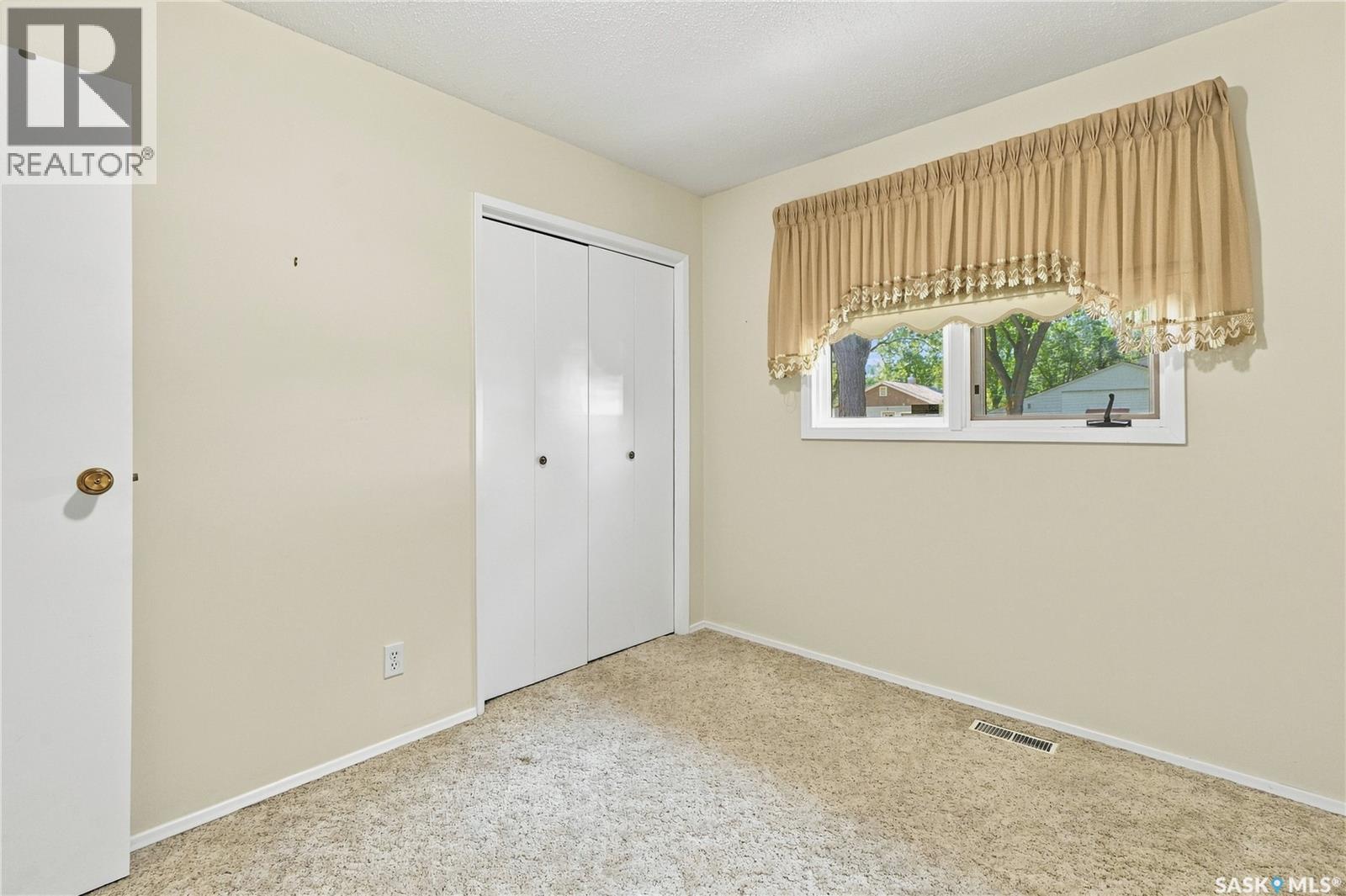 725 7th STREET E - 28
