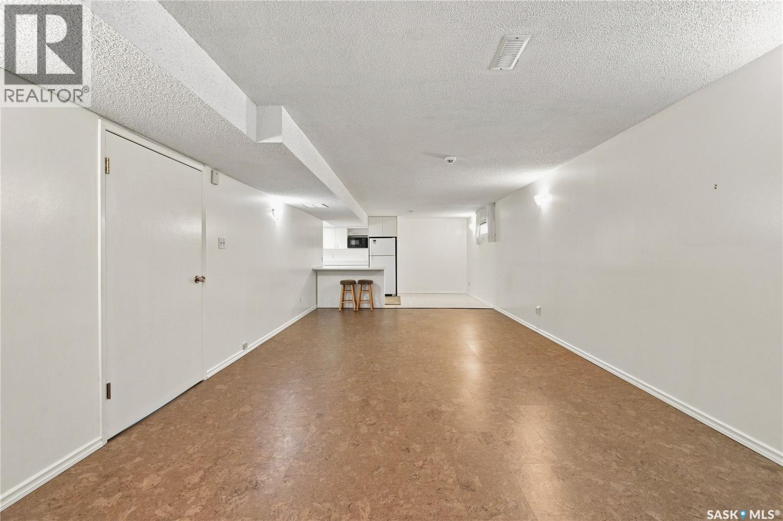 725 7th STREET E - Image 35