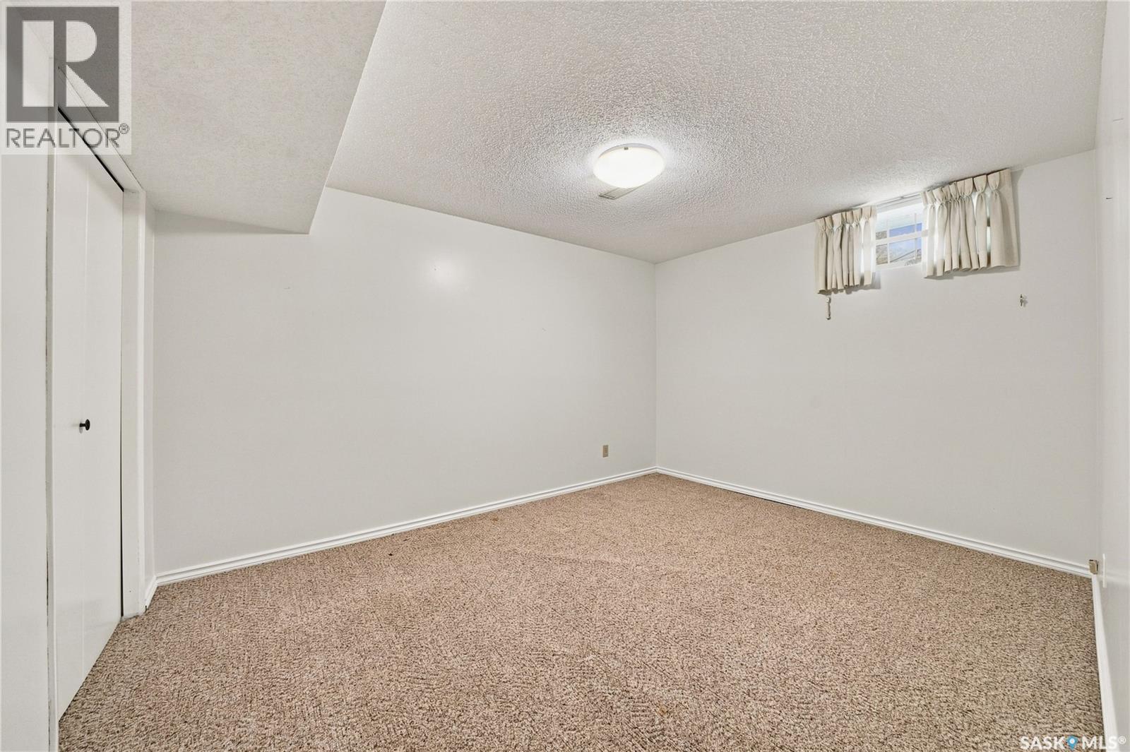 725 7th STREET E - 43