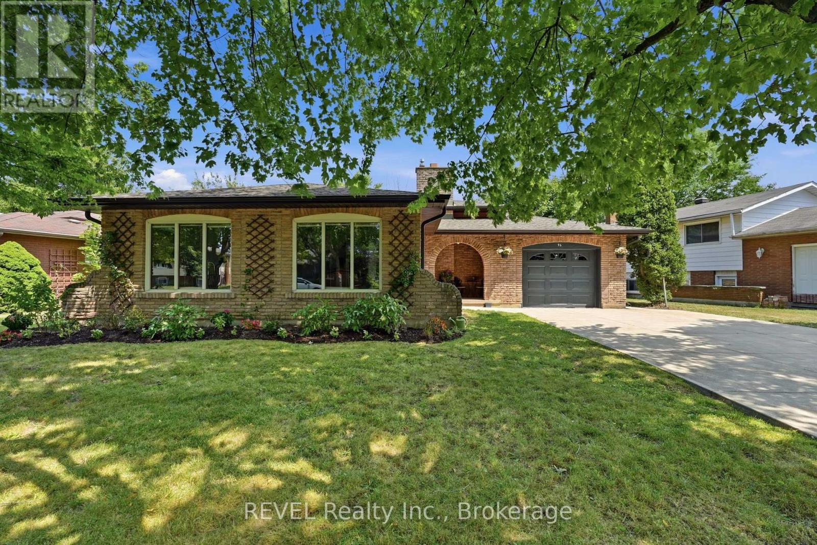 96 WELLBROOK BOULEVARD