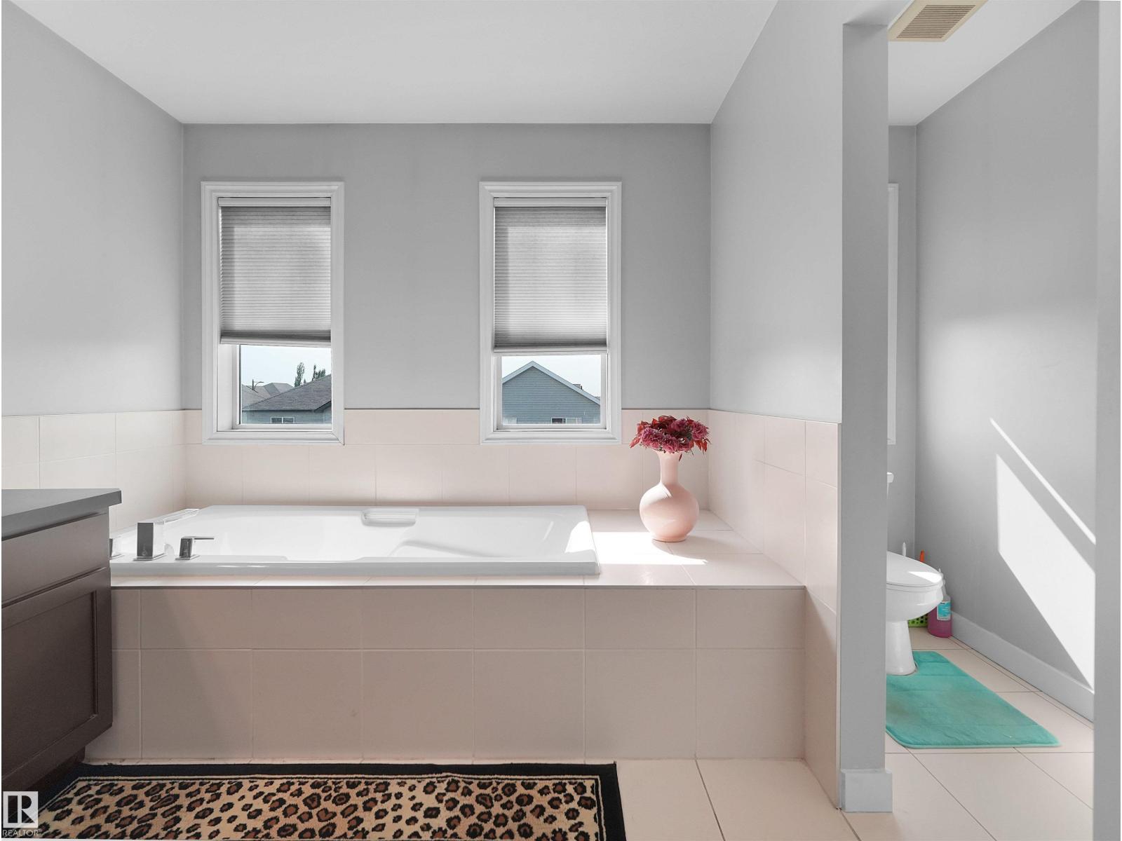 1716 60 ST SW - 38