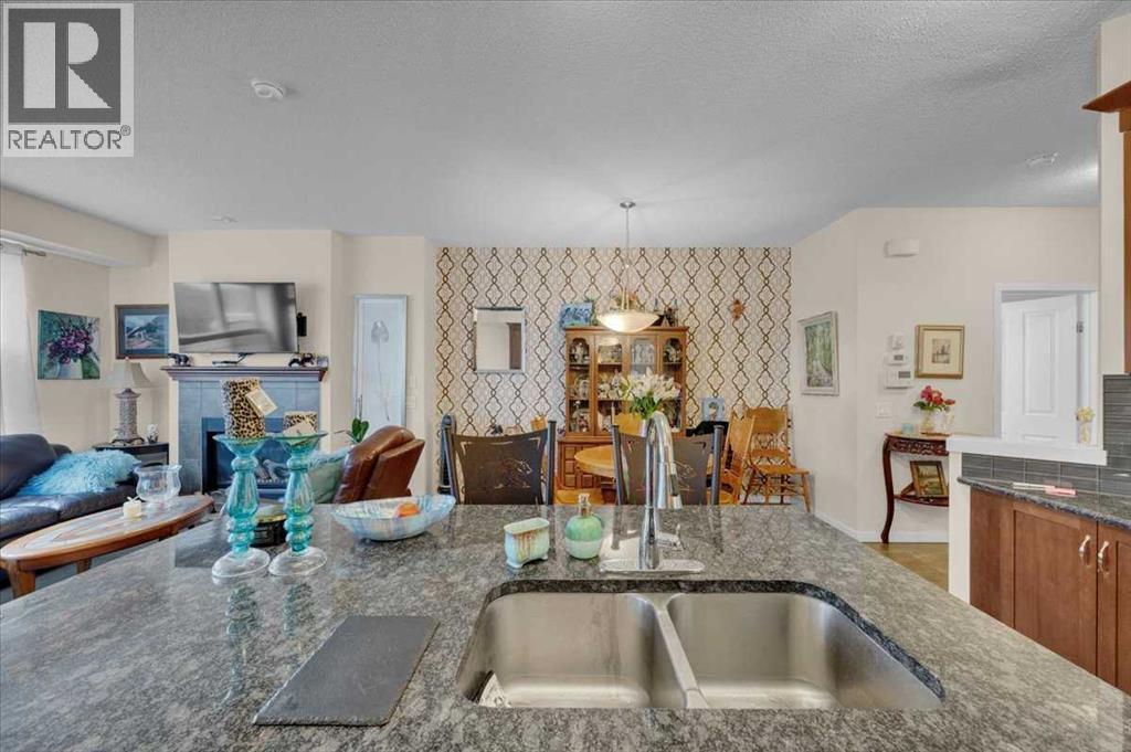 226 Sunset Point, Cochrane