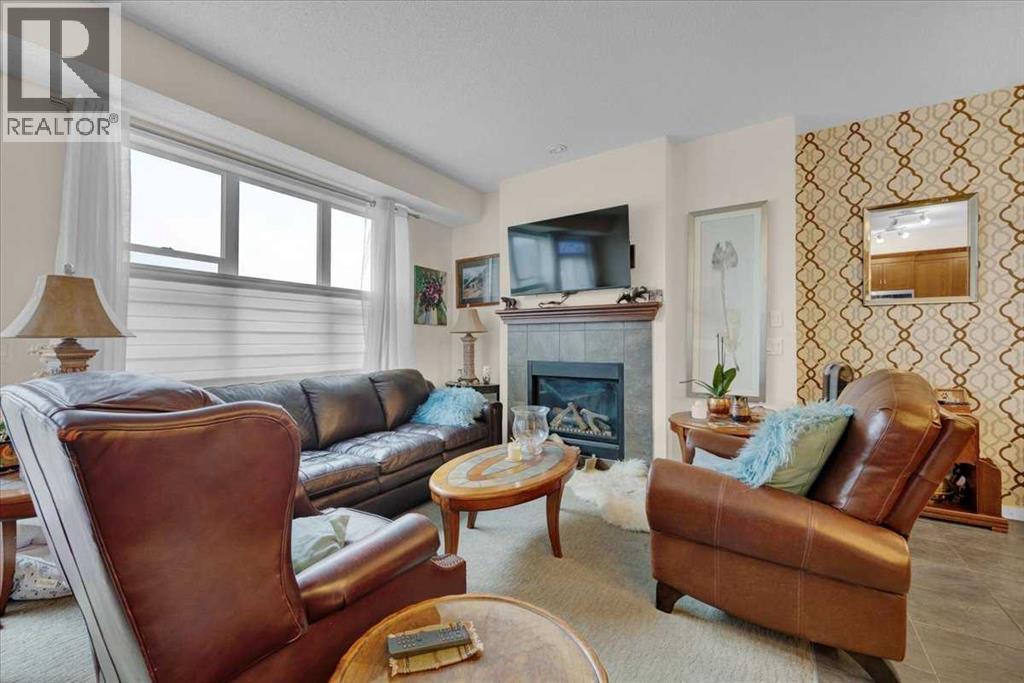 226 Sunset Point, Cochrane