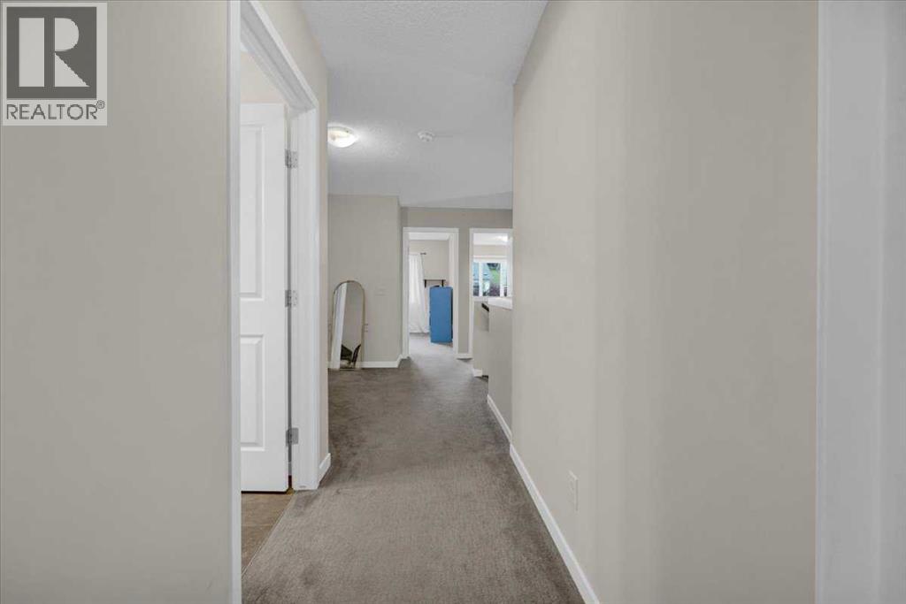 226 Sunset Point, Cochrane