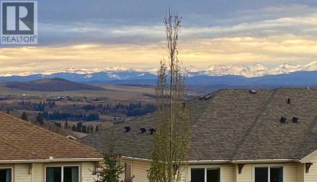 226 Sunset Point, Cochrane
