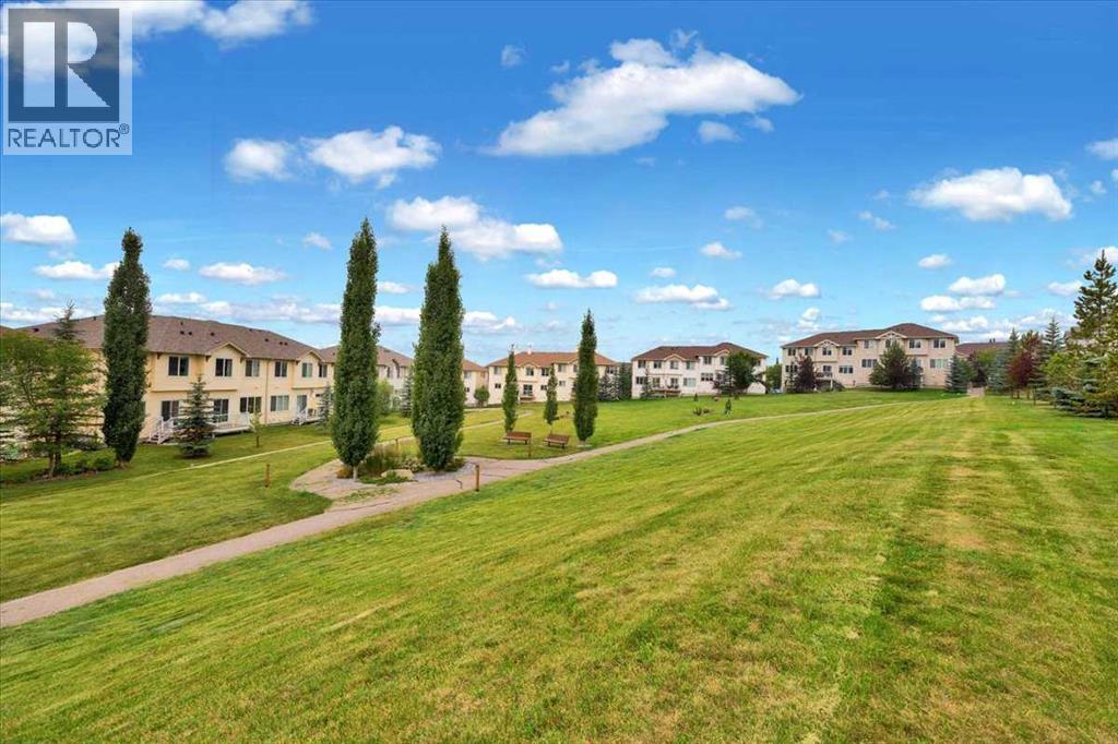 226 Sunset Point, Cochrane