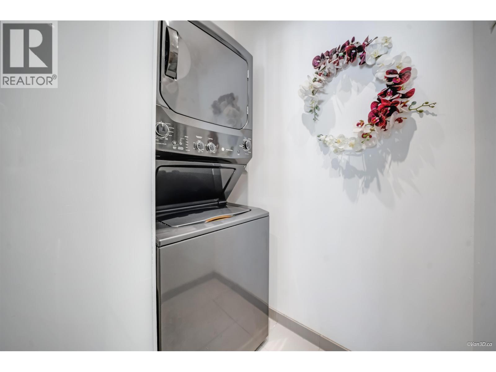 2535 GORDON AVENUE, Port Coquitlam