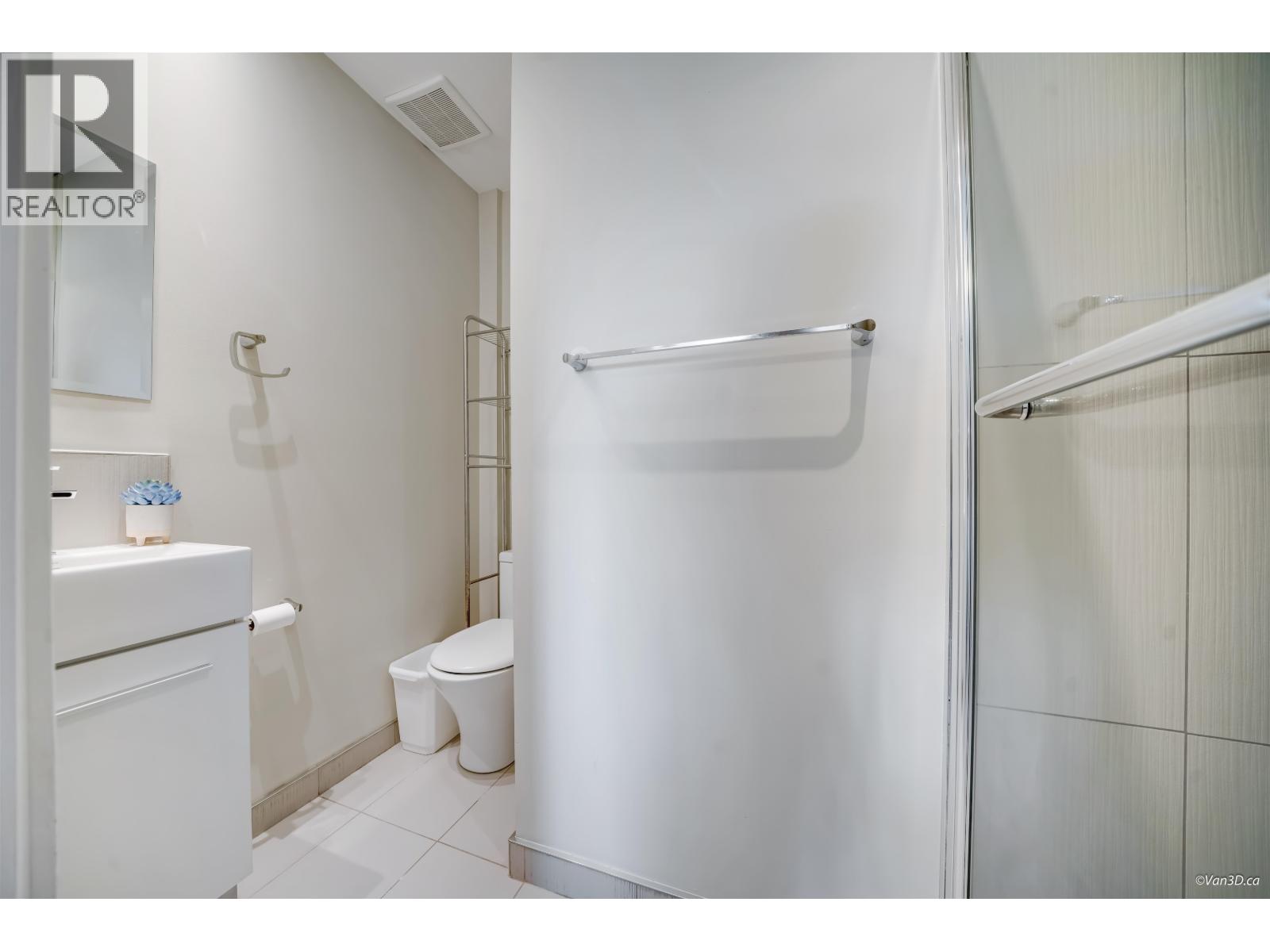 2535 GORDON AVENUE, Port Coquitlam