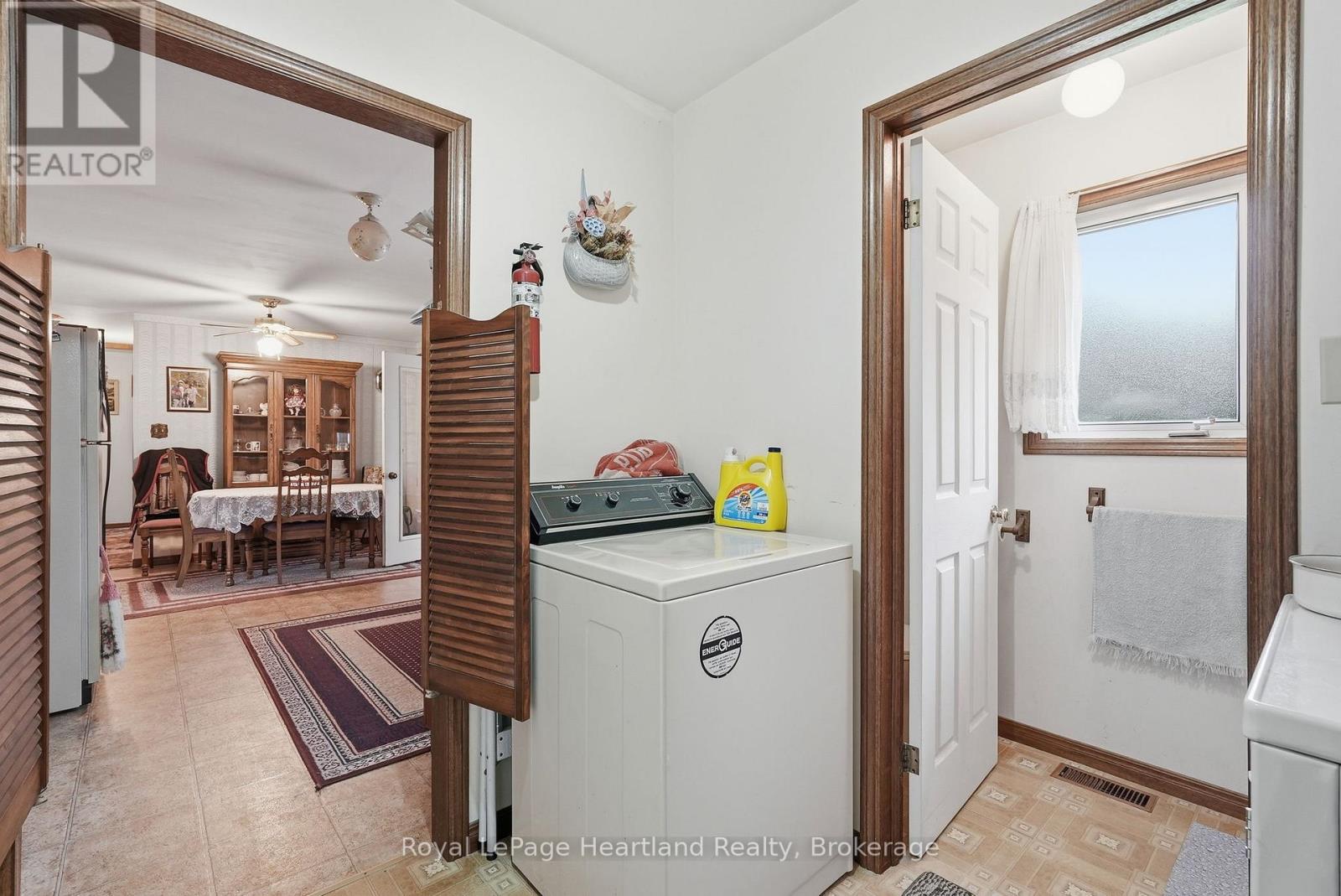 947 CAROLINE STREET - 12