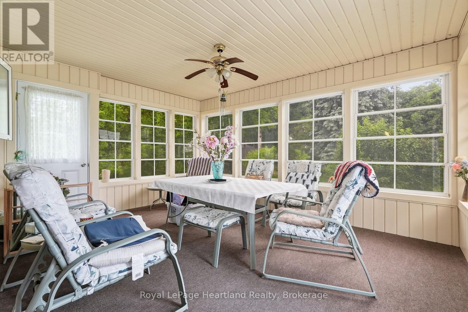947 CAROLINE STREET - 25