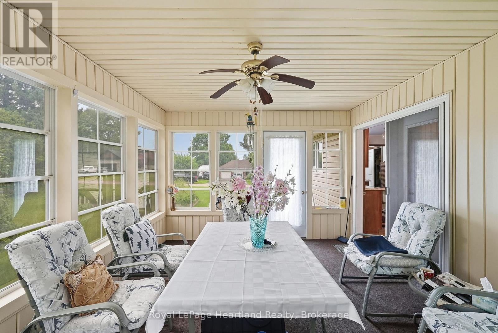 947 CAROLINE STREET - 26