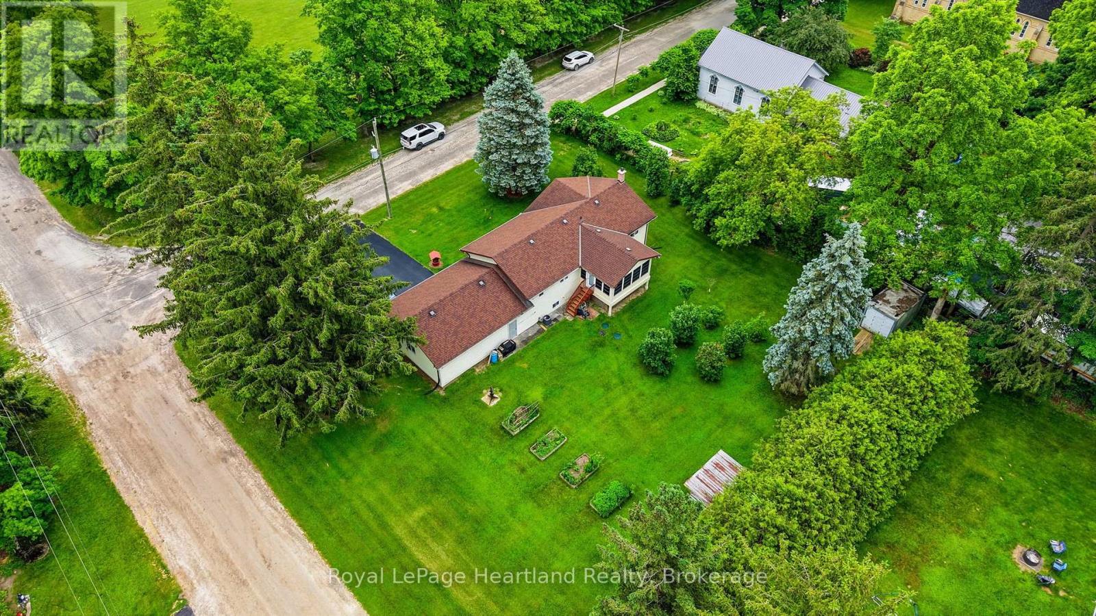 947 CAROLINE STREET - 33