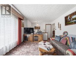 947 Caroline Street, West Grey, ON N0G1C0 Photo 6