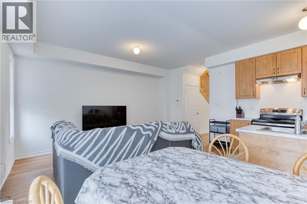 12 HYLTON Drive - 10