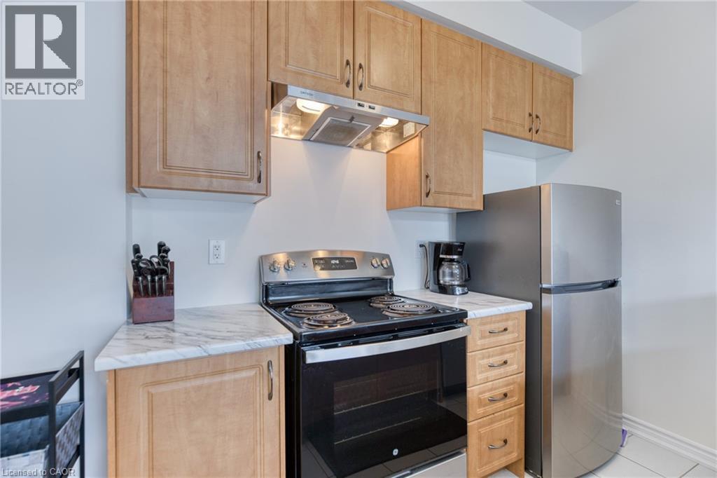 12 HYLTON Drive - 13