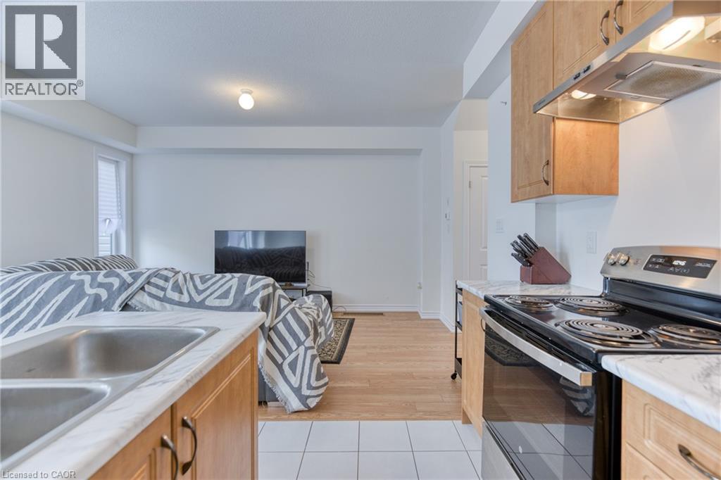 12 HYLTON Drive - Image 16