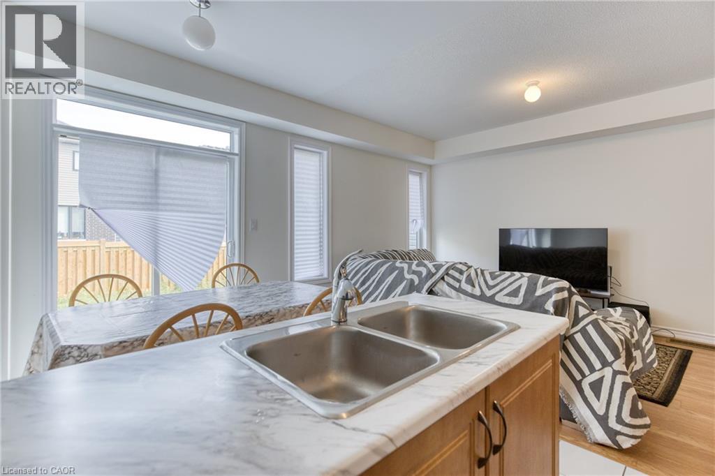 12 HYLTON Drive - Image 17