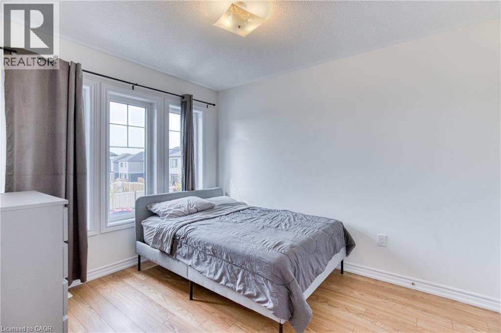 12 HYLTON Drive - Image 30