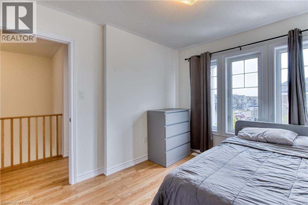 12 HYLTON Drive - Image 31