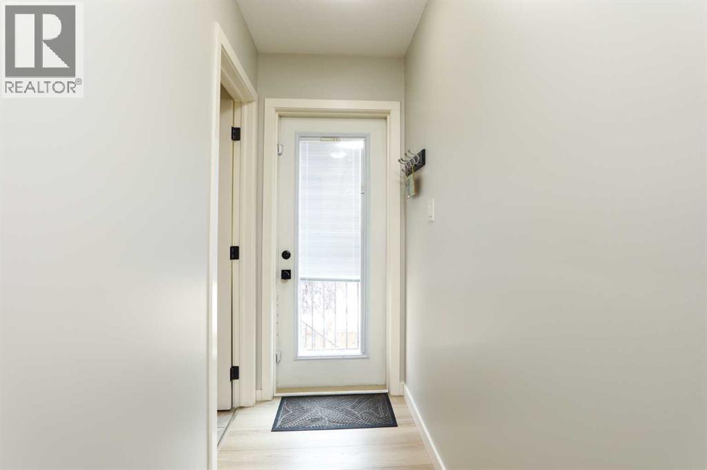 113 Lynx Road N - 19
