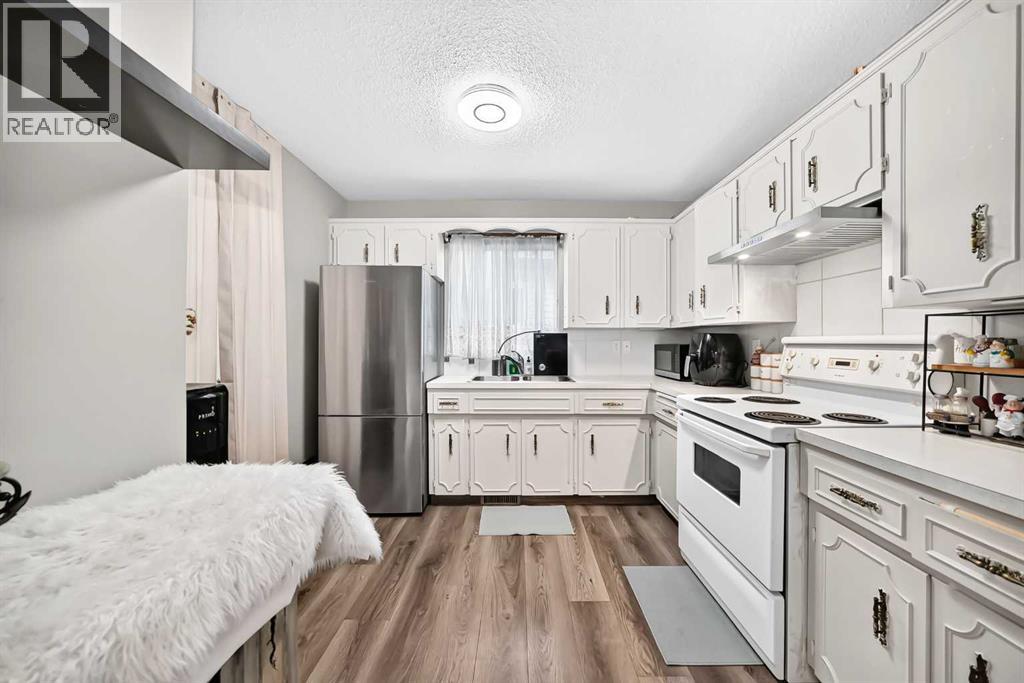 553 Macewan Drive NW - 12