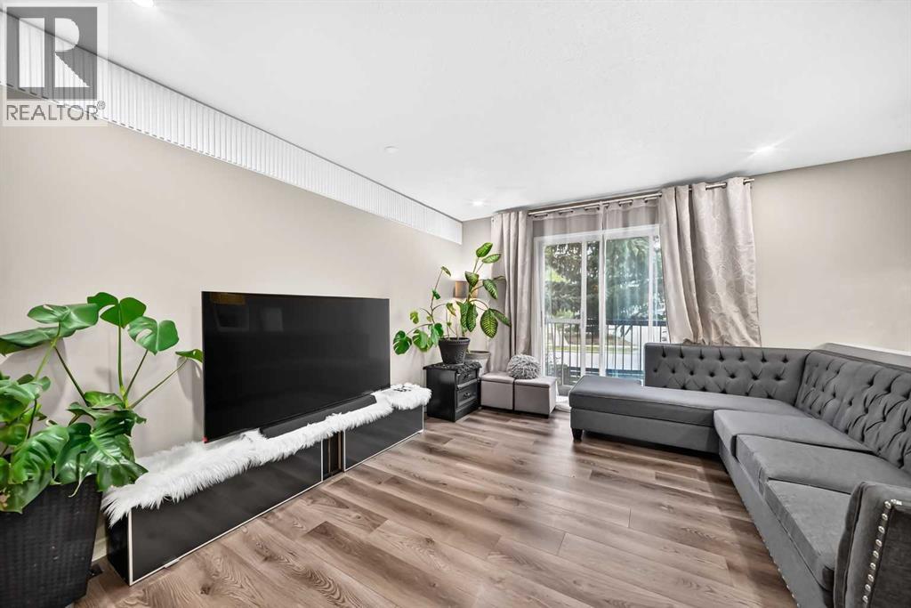 553 Macewan Drive NW - 8