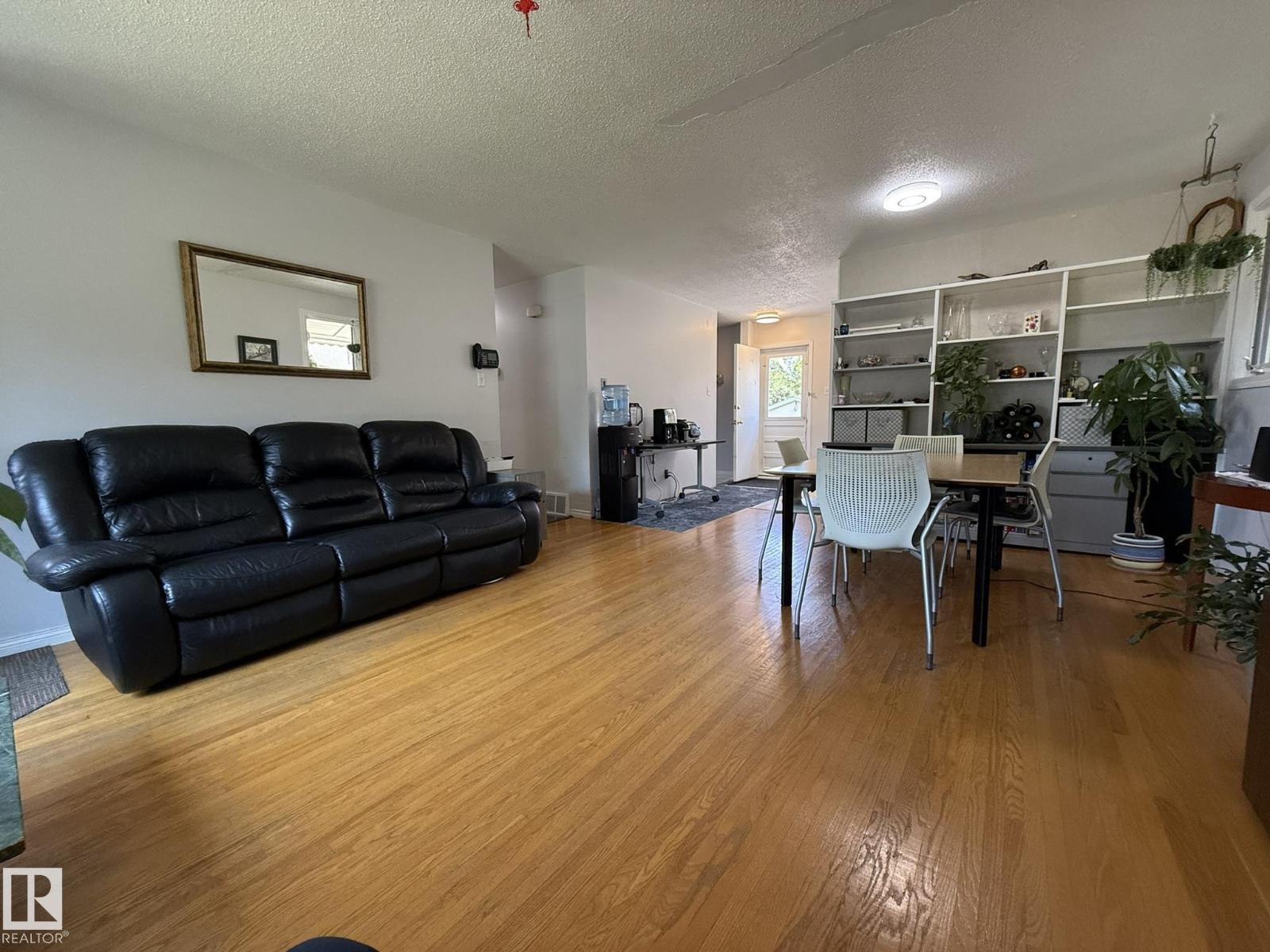 10837 155 ST NW, High Park (Edmonton), Edmonton photo 3
