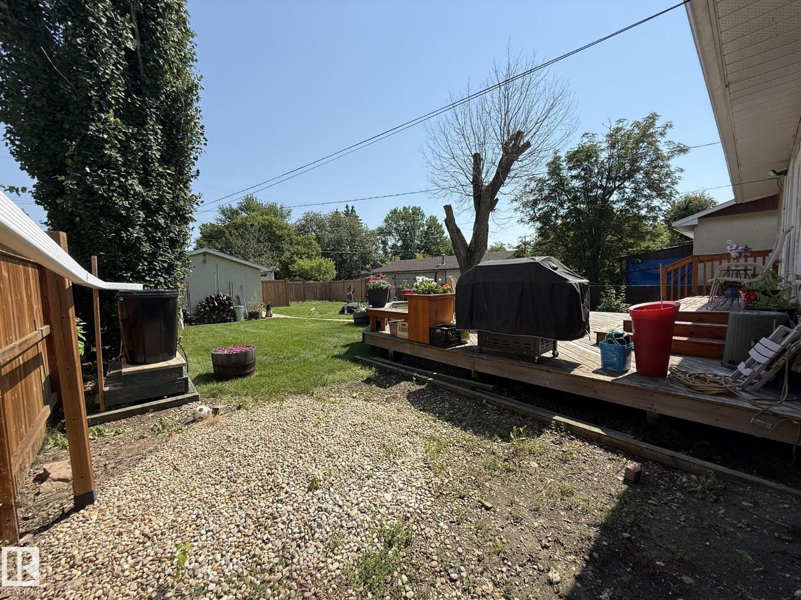 10837 155 ST NW - Image 48