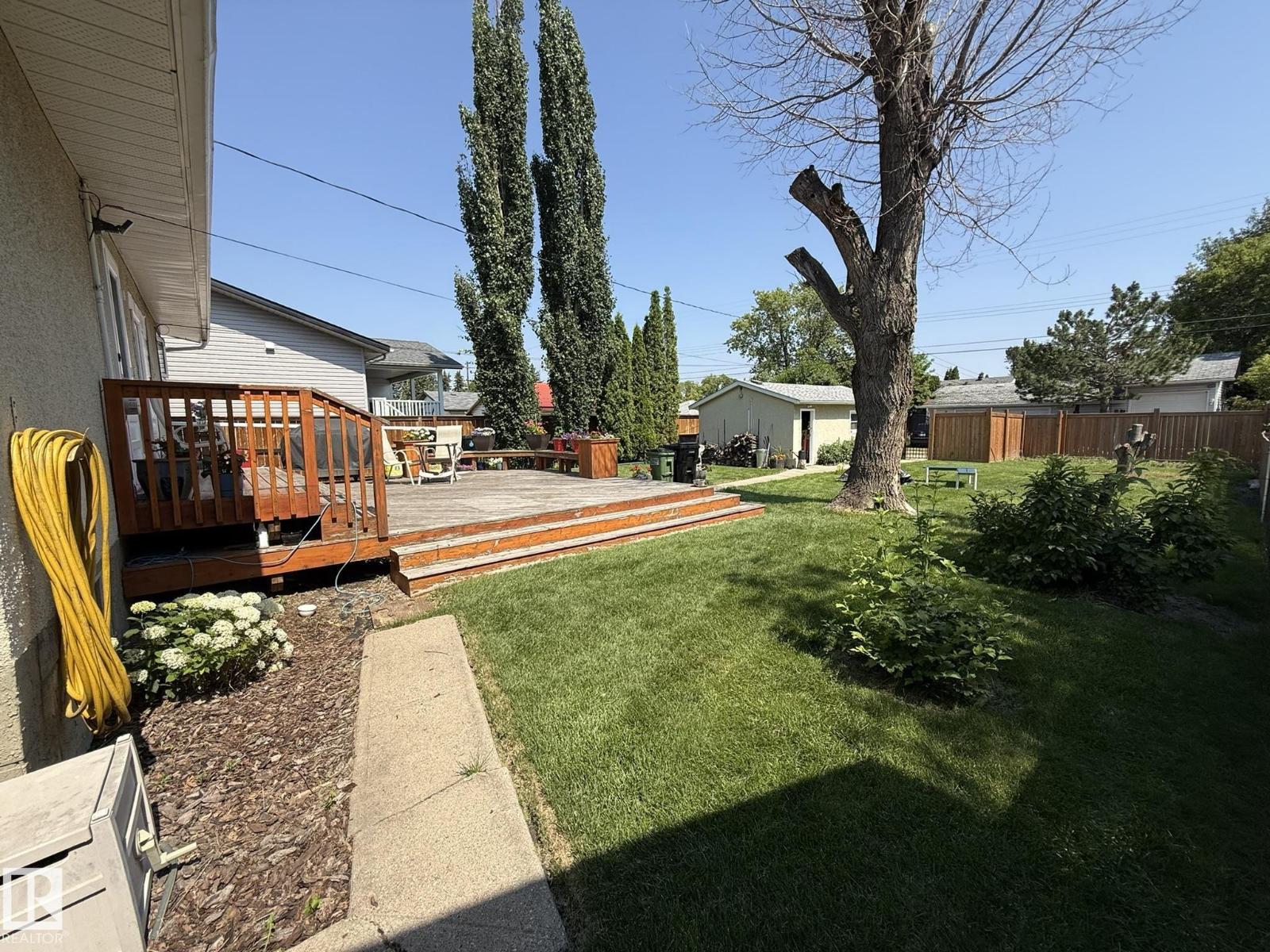 10837 155 ST NW - 38