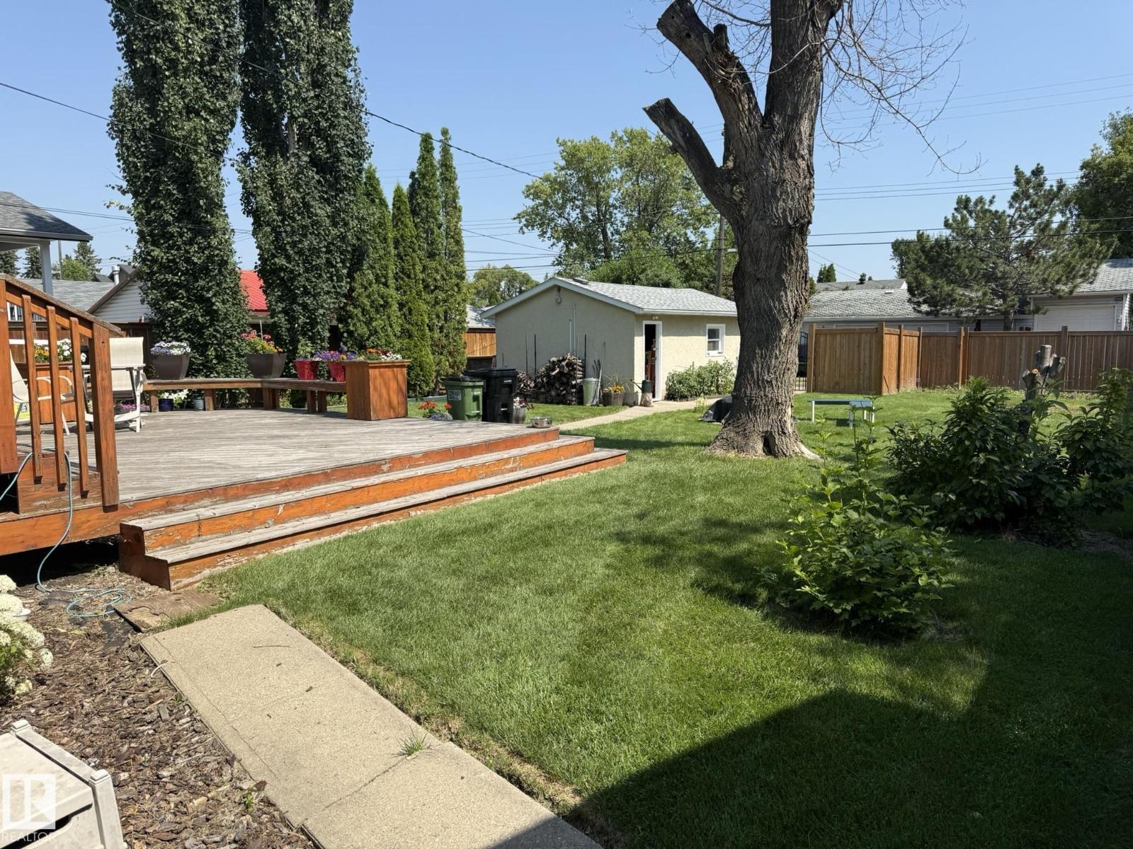 10837 155 ST NW - 36