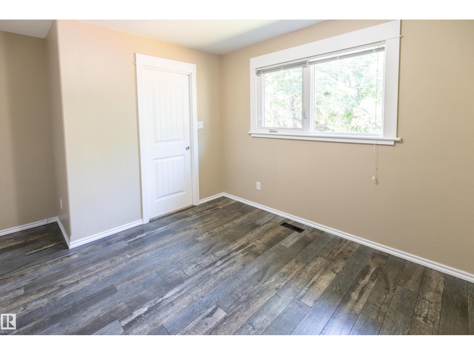 1108 39 ST NW - 16
