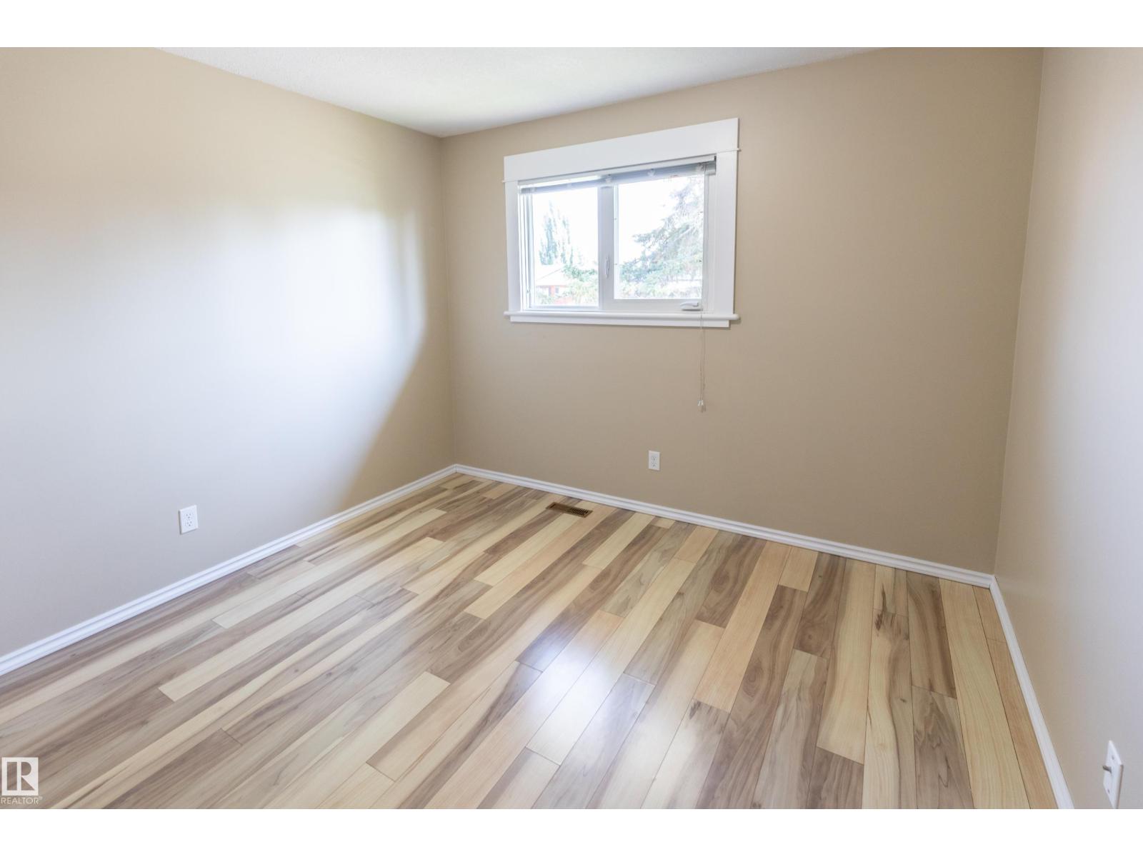 1108 39 ST NW - 18