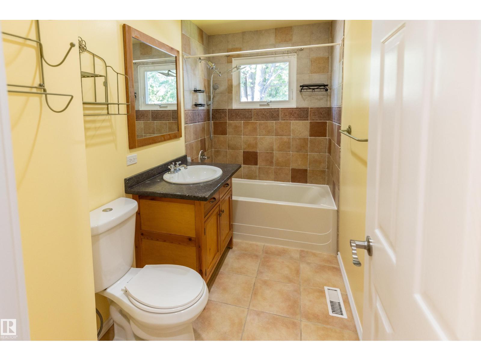 1108 39 ST NW - 20