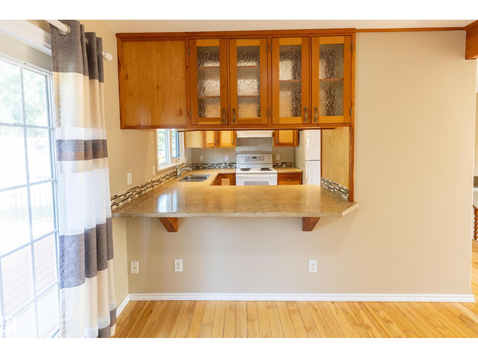 1108 39 ST NW - 9