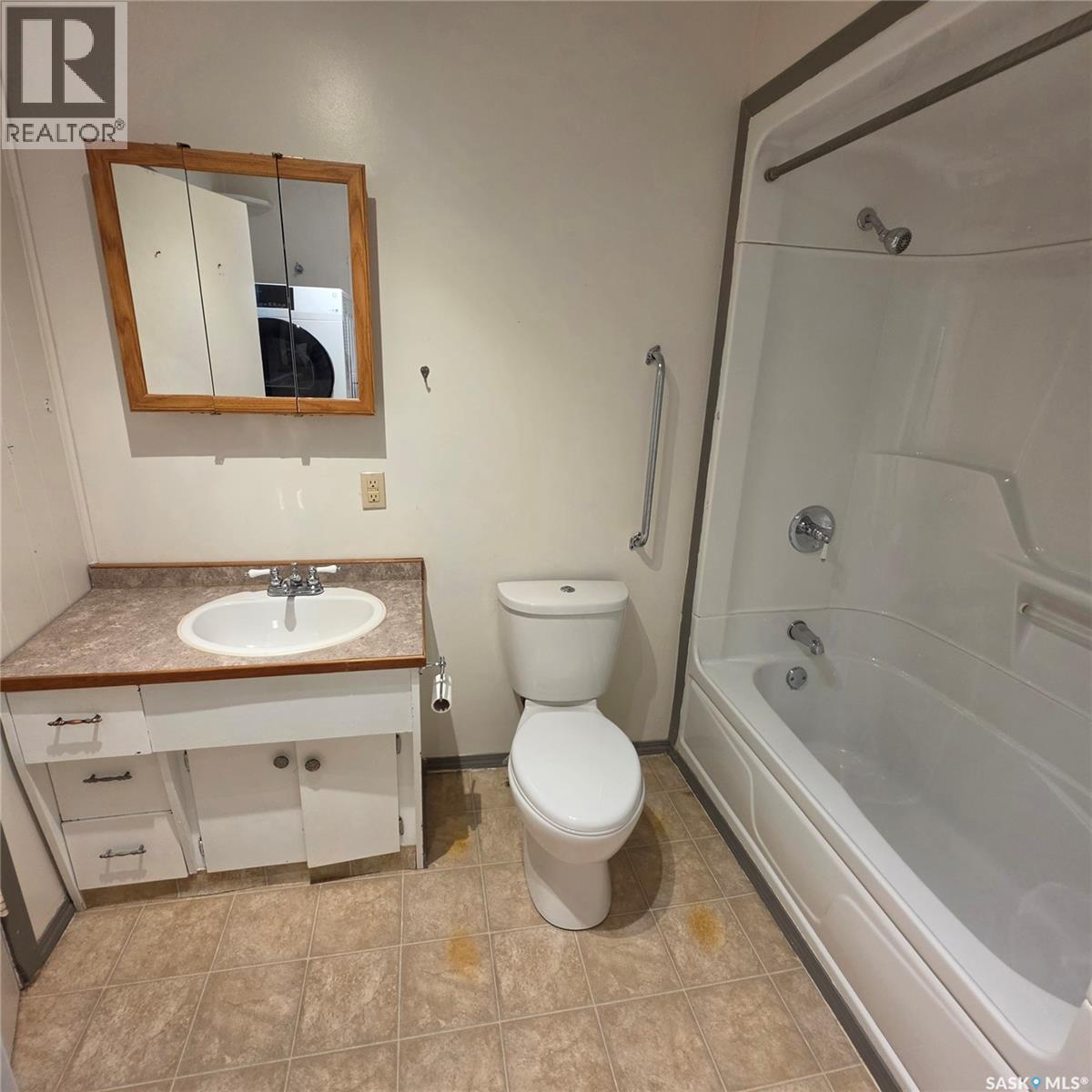 324 Laing STREET - 13