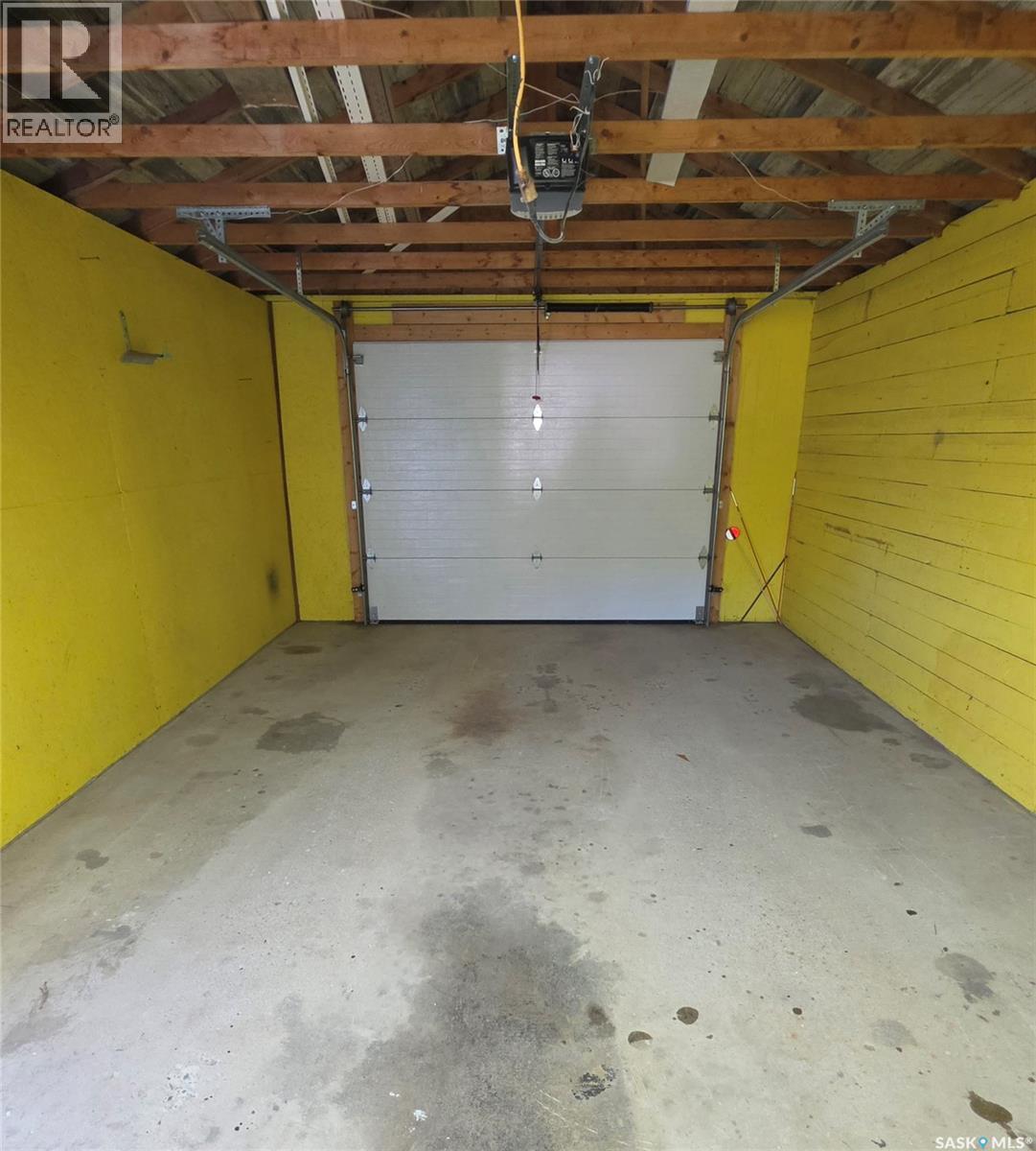 324 Laing STREET - 22