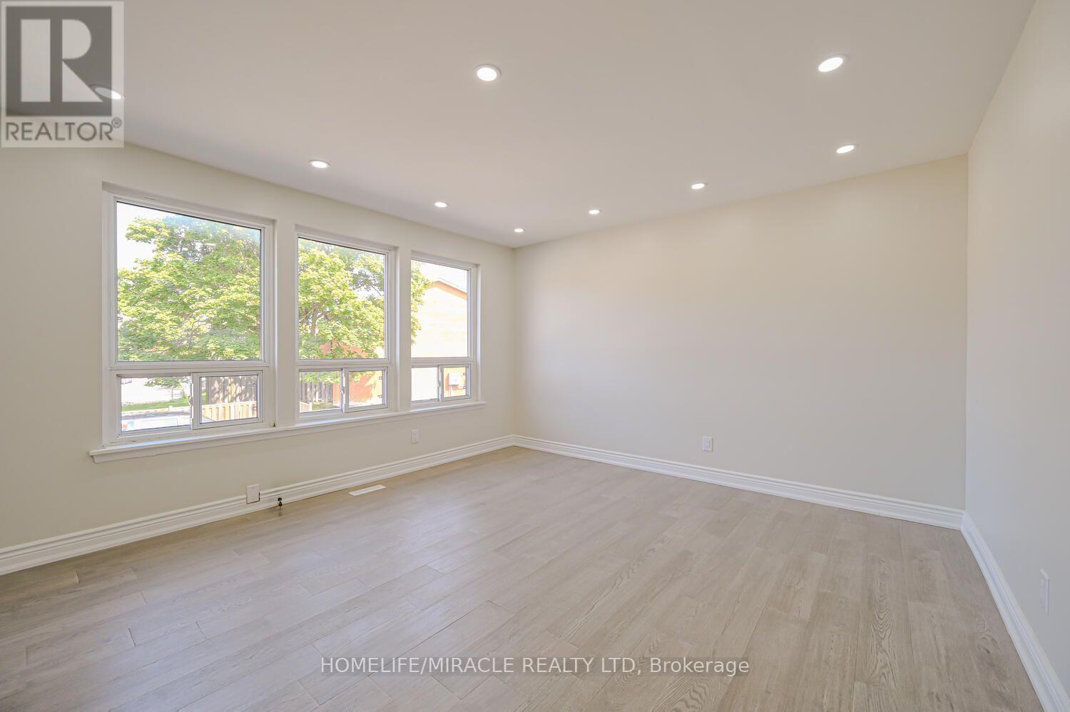 #125 6466 FINCH AVENUE W - 16