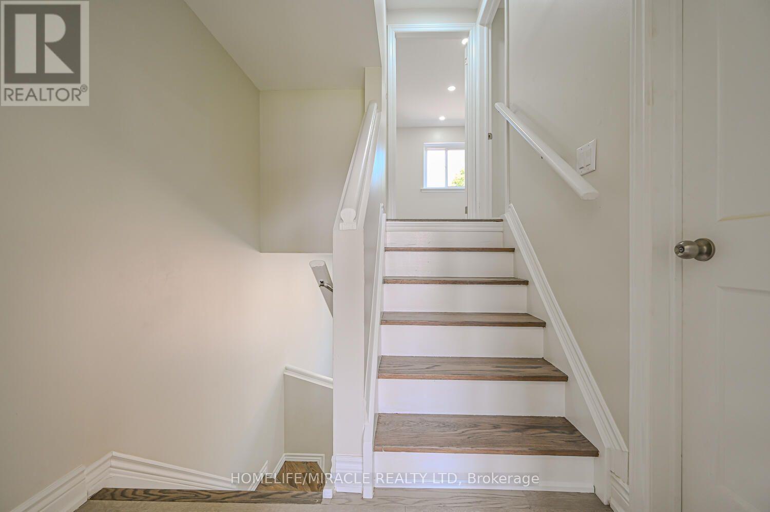 #125 6466 FINCH AVENUE W - 17