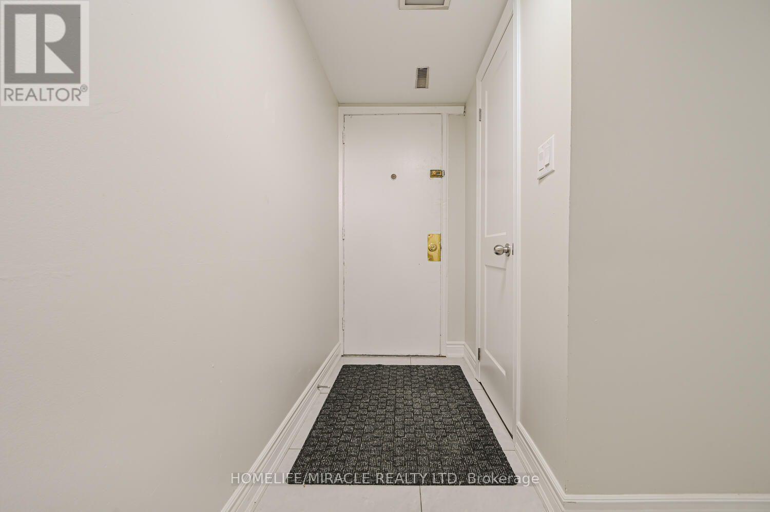 #125 6466 FINCH AVENUE W - 4