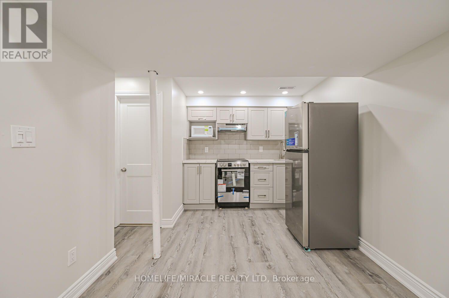 #125 6466 FINCH AVENUE W - 29
